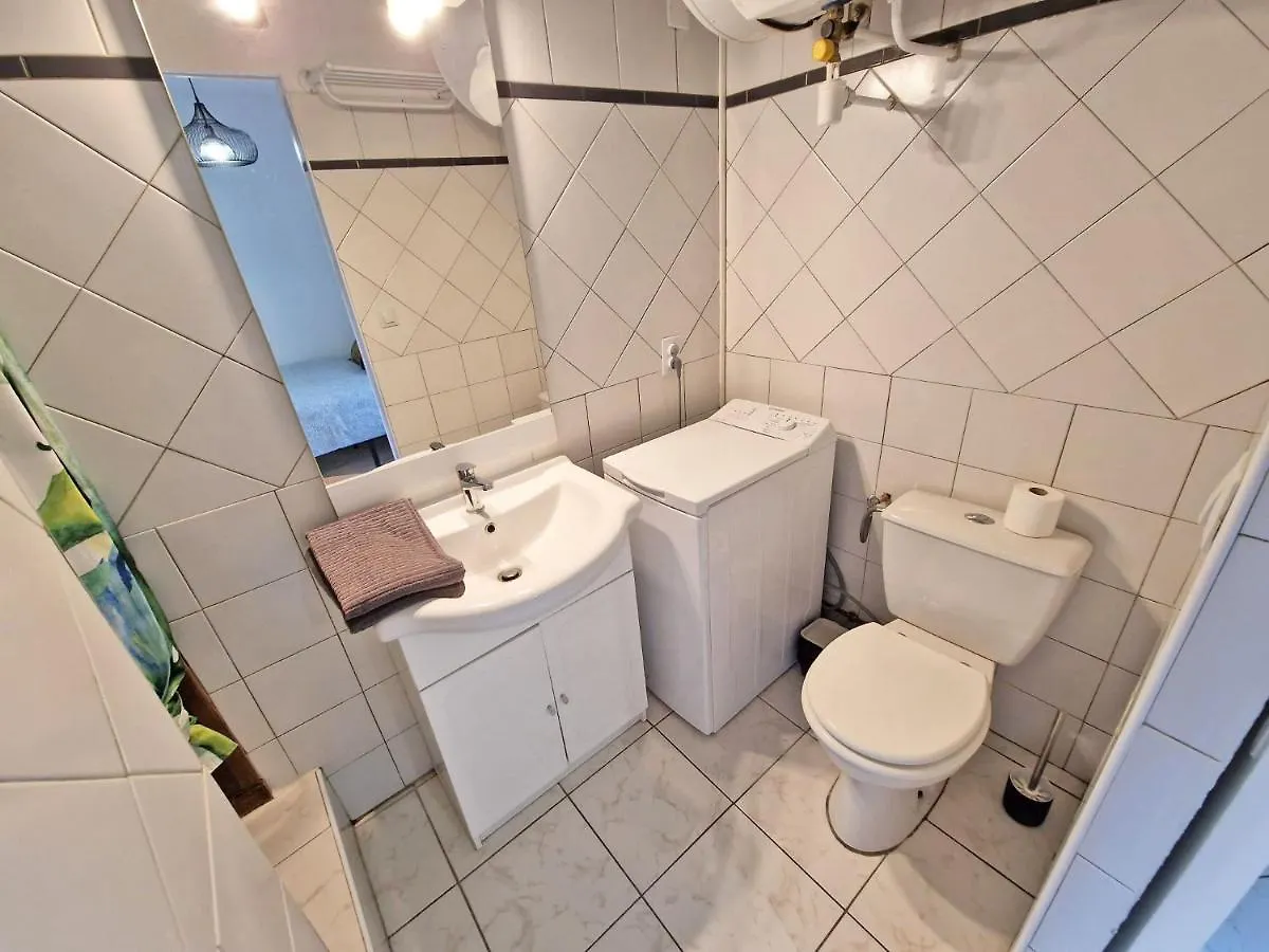 Gregbnb - T2 Design 30M2 - Ouest Toulon France